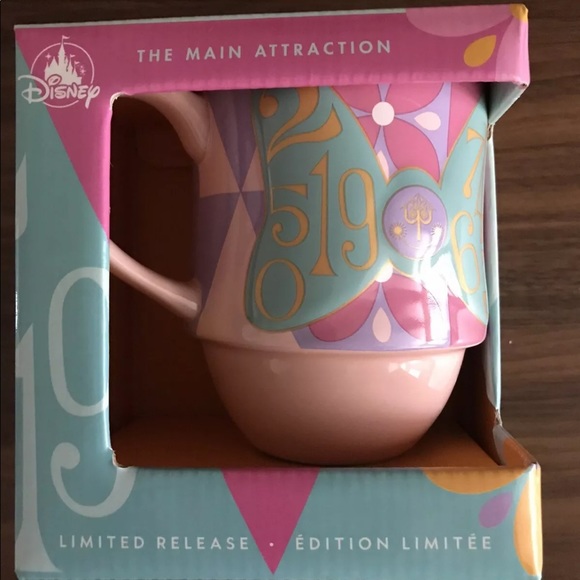 Minnie Mouse: The Main Attraction April 2020 mug